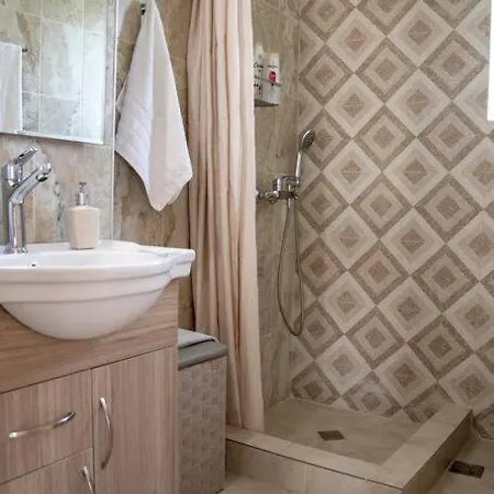 Two Bedroom Cycladic House With Sea View Apartament Protorgia