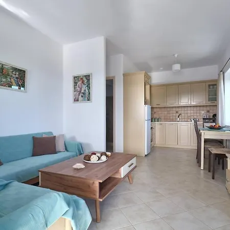 Two Bedroom Cycladic House With Sea View Protorgia