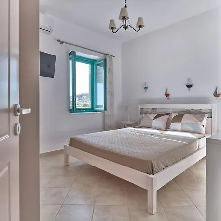 Two Bedroom Cycladic House With Sea View Apartman *